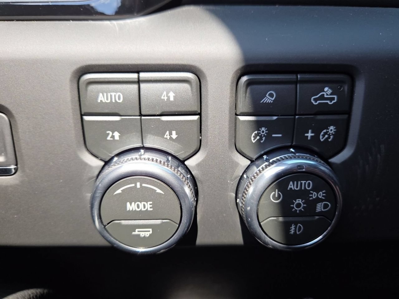 New 2026 Glacier White Tricoat GMC Denali image 6