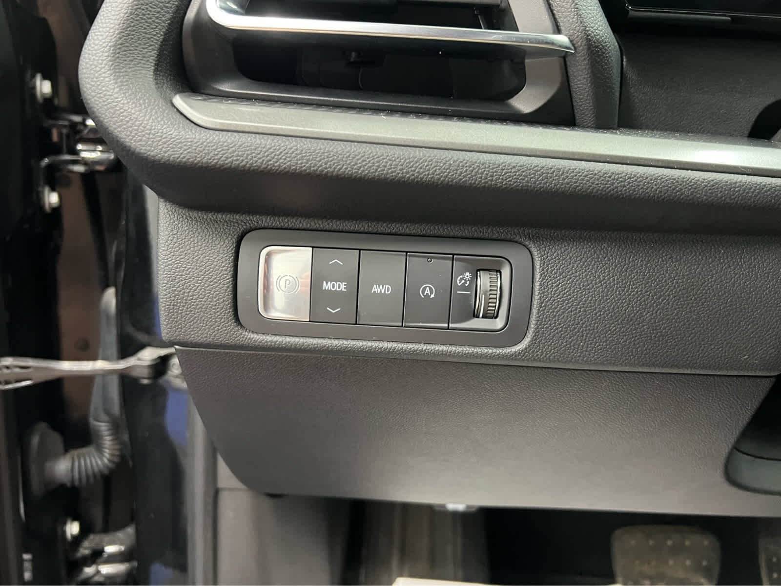 Used 2024 Mosaic Black Metallic Chevrolet AWD LT image 20