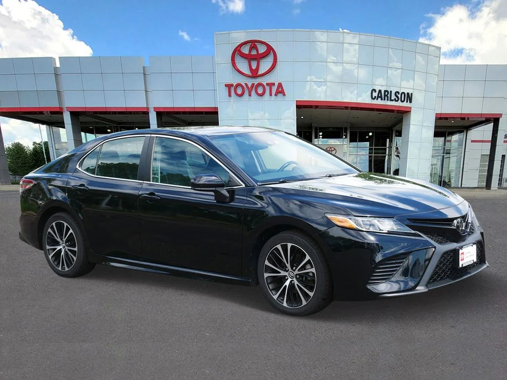Certified 2019 Toyota Camry SE with VIN 4T1B11HK0KU193470 for sale in Minneapolis, Minnesota