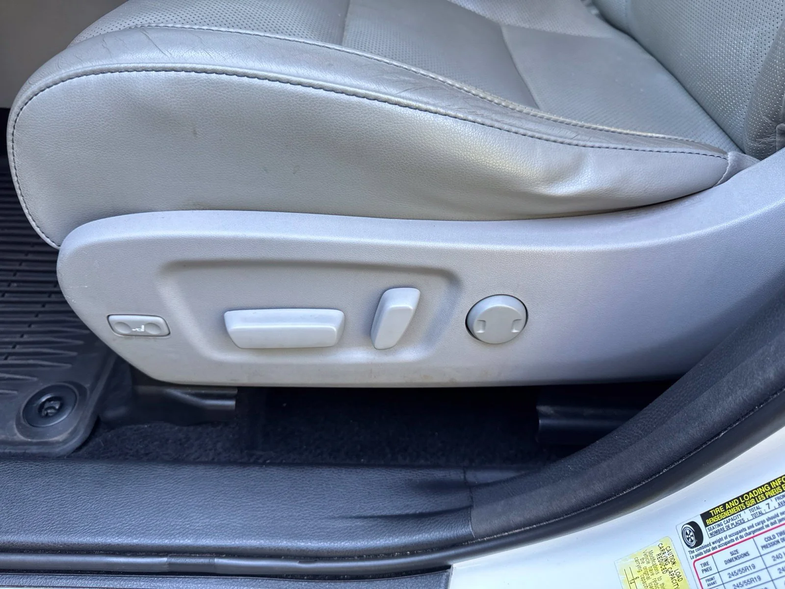 Used 2015 Blizzard Pearl Toyota Limited image 42