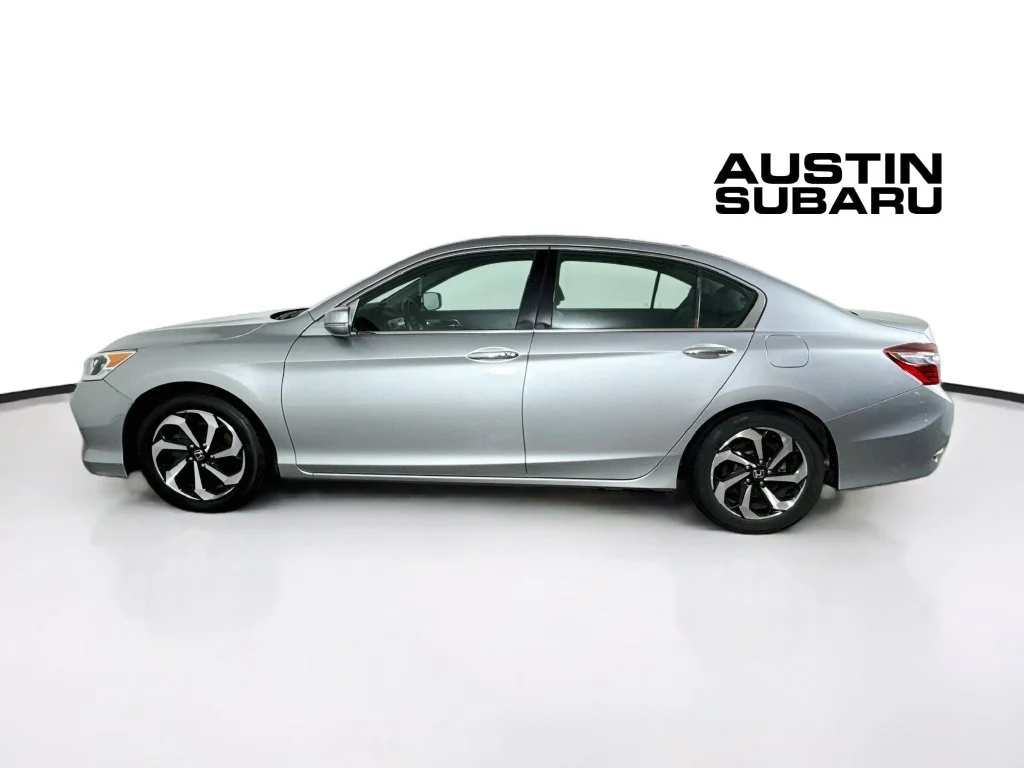 Used 2016 Silver Honda EX-L image 4