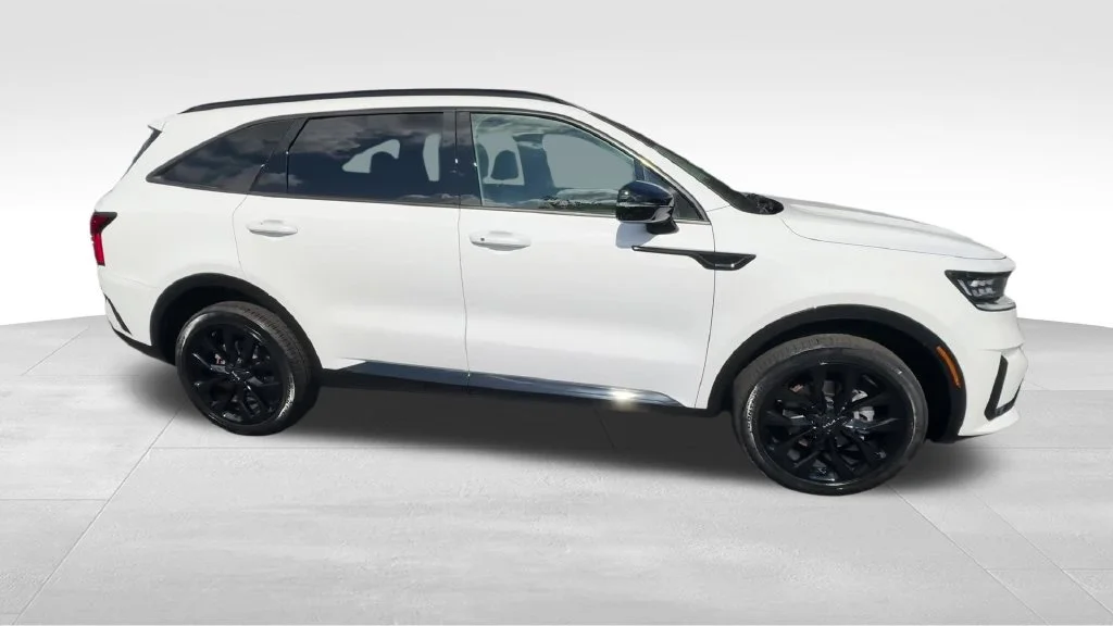Certified Used 2023 White Kia SX image 9