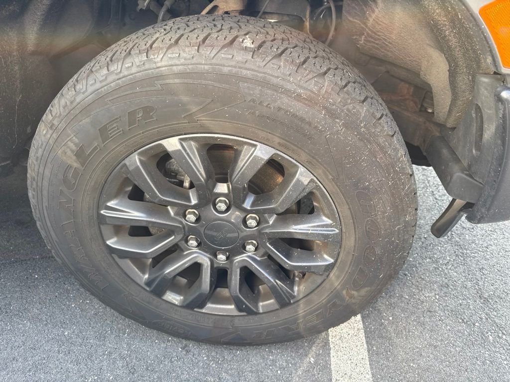 Used 2020 Silver Ford XLT image 13