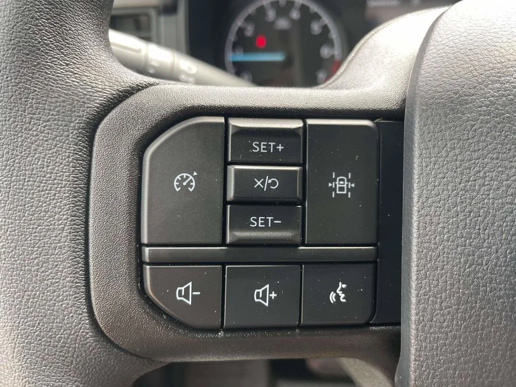 New 2026 Oxford White Ford XL image 22