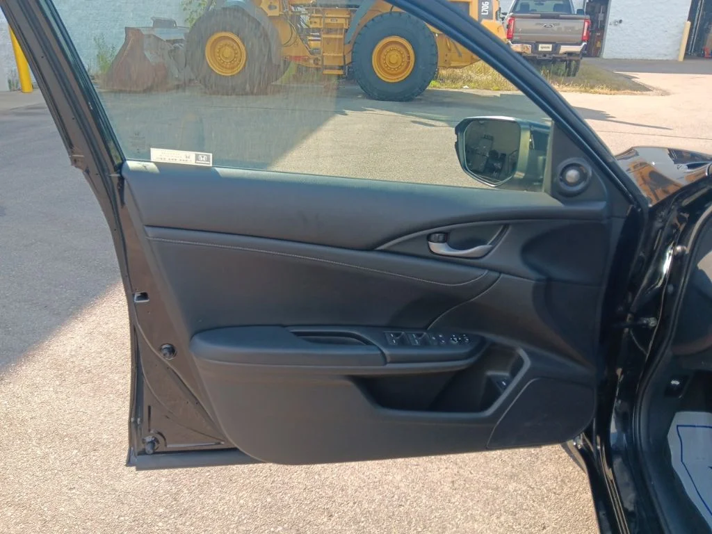 Used 2020 Black Honda Touring image 13