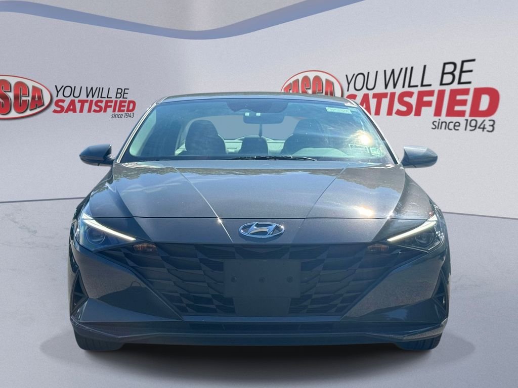 Used 2023 Gray Hyundai SEL image 2
