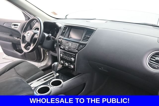 Used 2014 Silver Nissan SV image 30