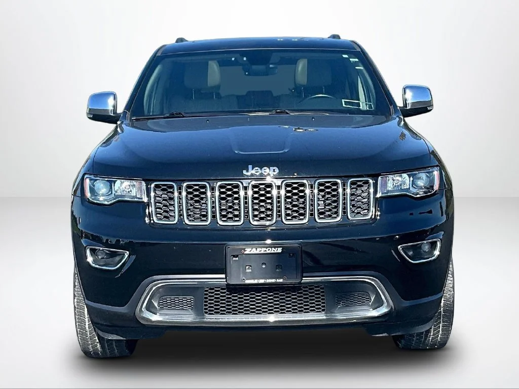 Used 2017 Black Jeep Limited image 3