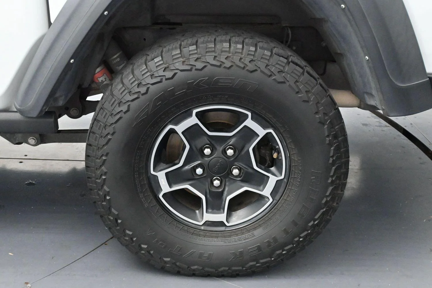 Used 2022 Bright White Clearcoat Jeep Mojave image 32
