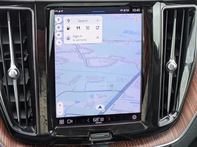 Used 2023 Gray Volvo Plus Bright Theme image 25