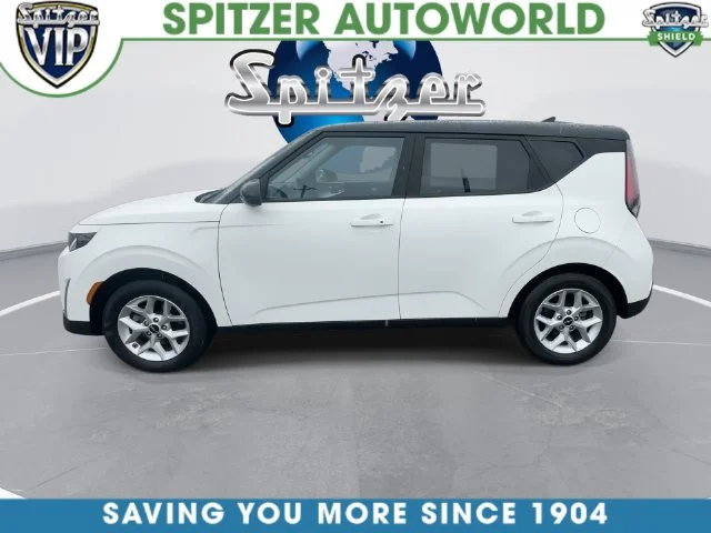 Used 2025 White Kia S image 6