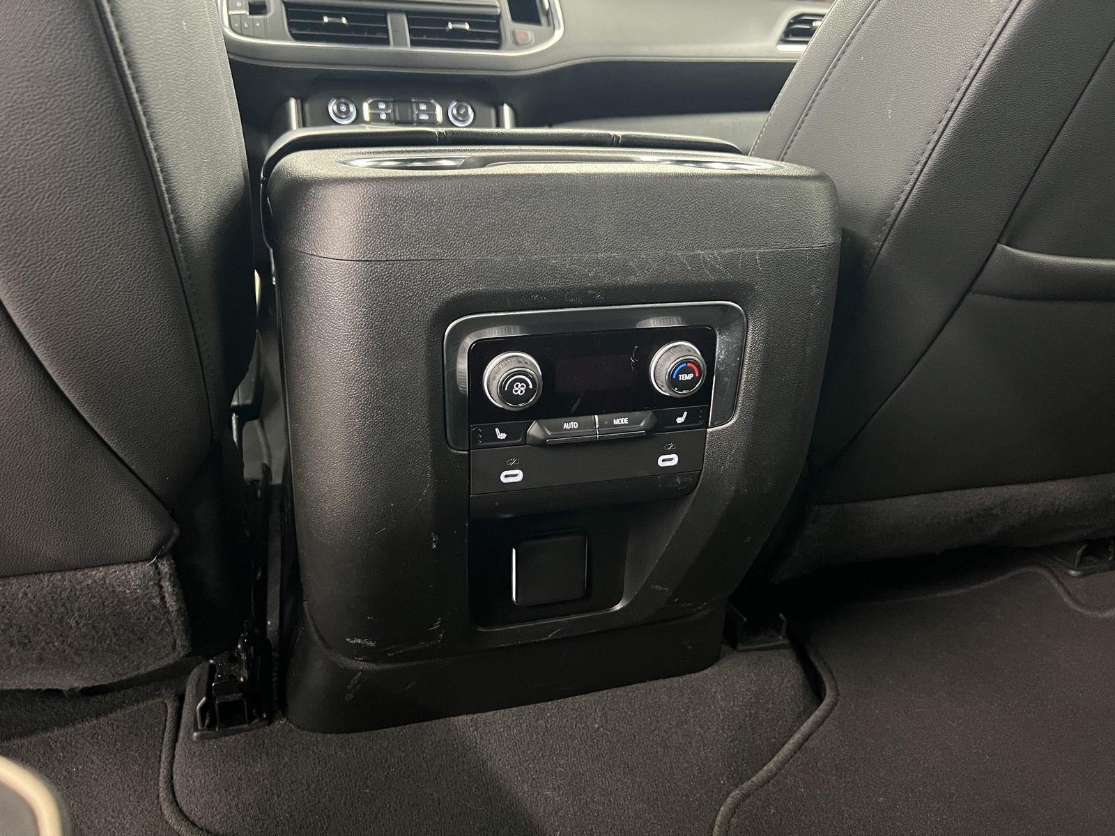 2024 Chevrolet Tahoe Premier - Photo 26