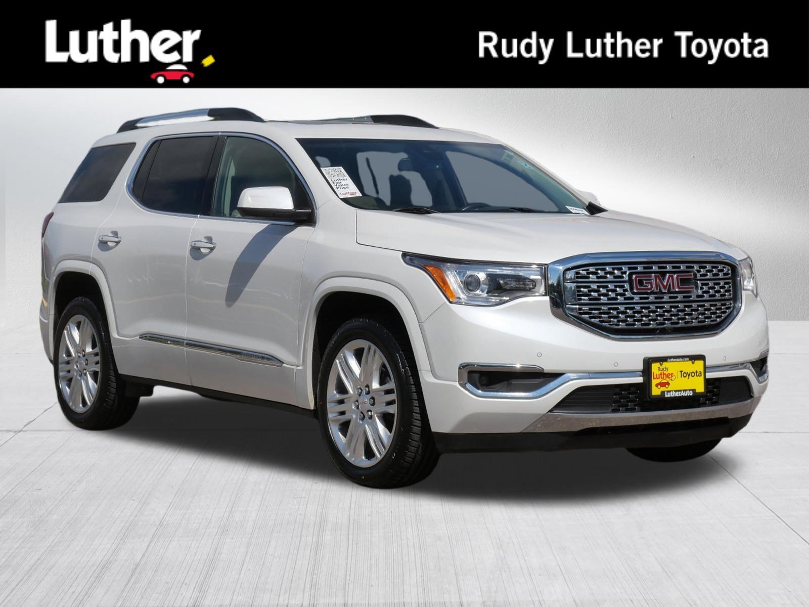2017 GMC Acadia Denali AWD's photo