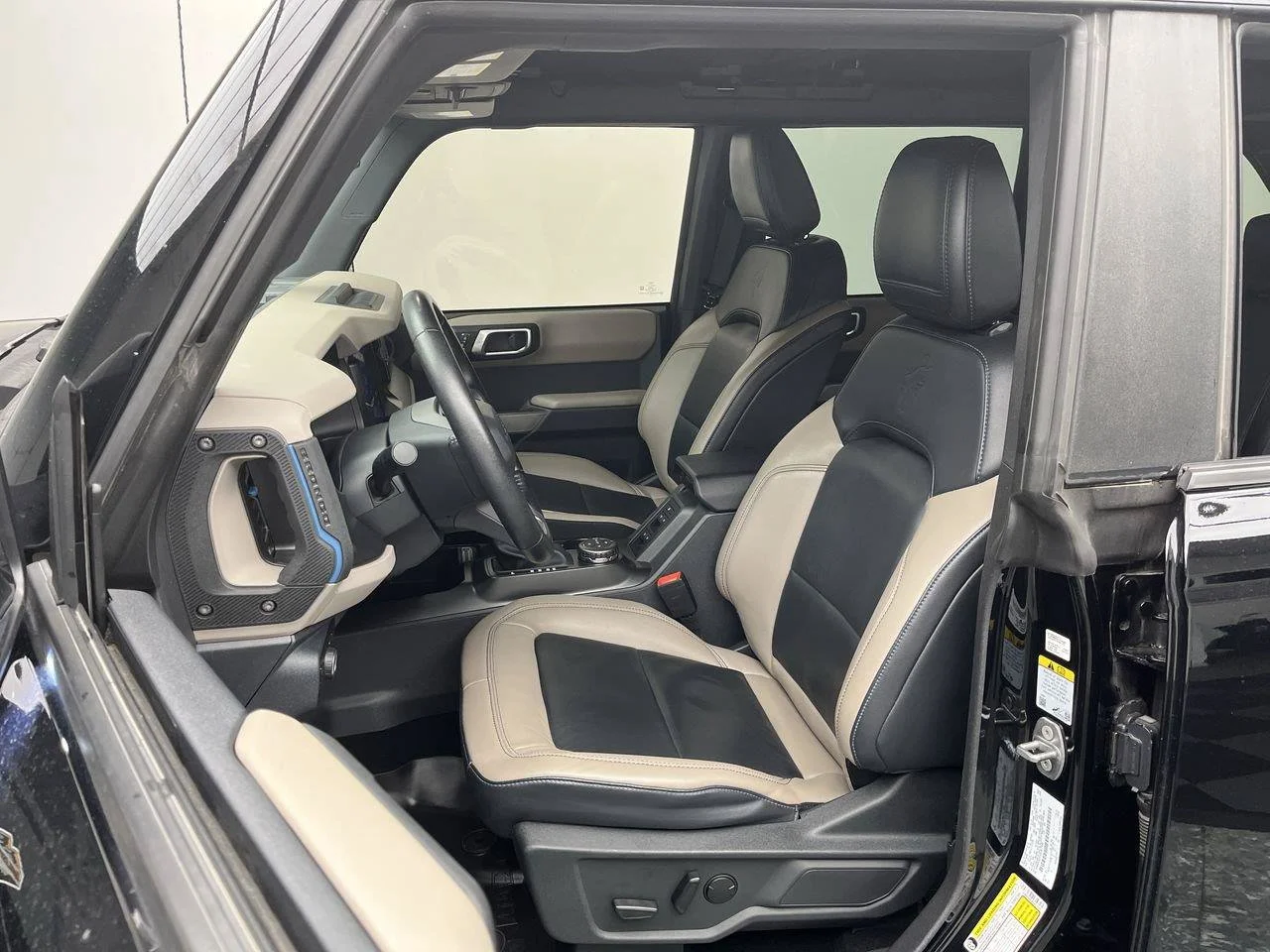 Used 2023 Black Ford Wildtrak image 9