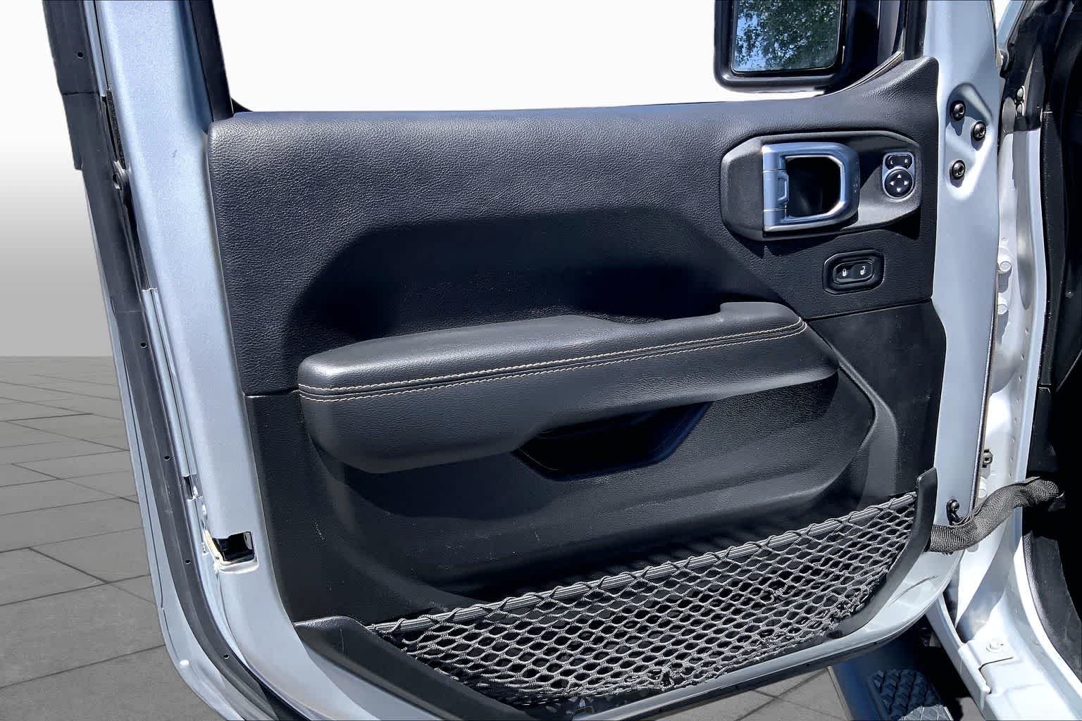 2023 Jeep Gladiator Overland - Photo 19