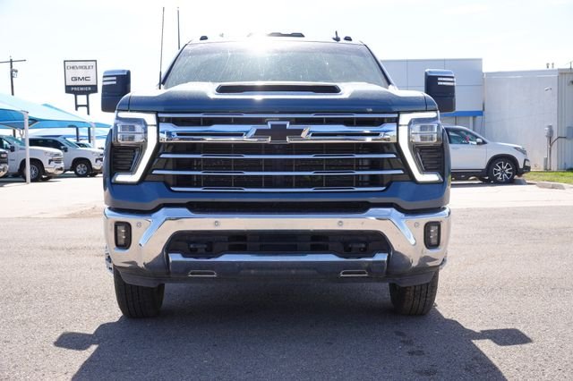 Used 2025 Blue Chevrolet LTZ image 8