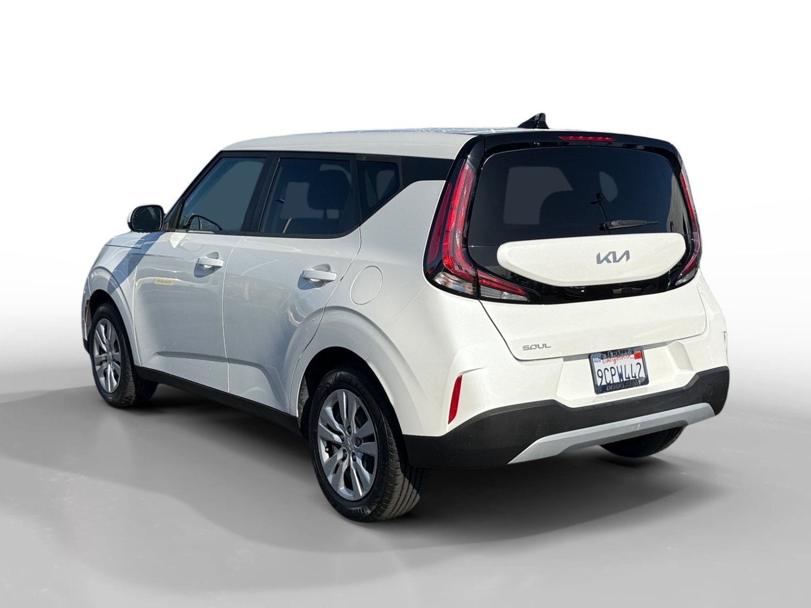 Certified Used 2023 Snow White Pearl Kia LX image 3
