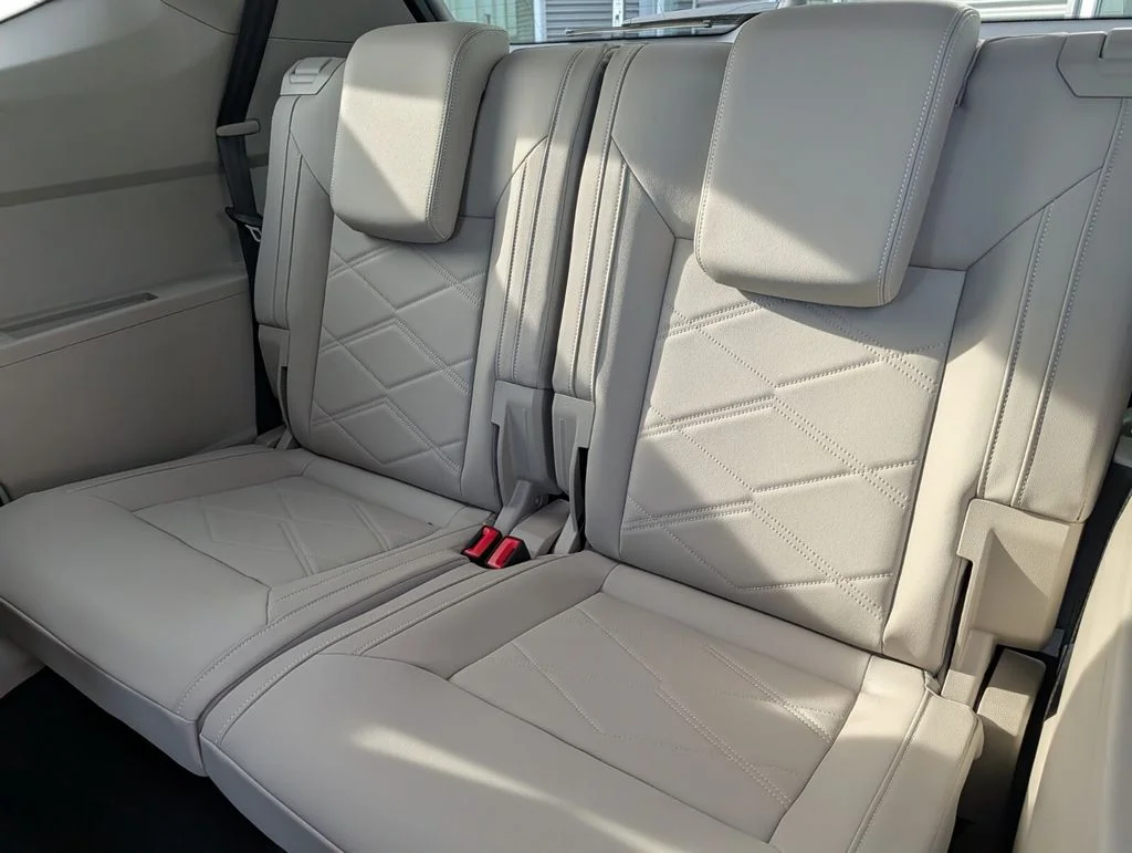New 2026 White/off-white Volkswagen 2.0T SE w/Technology image 14