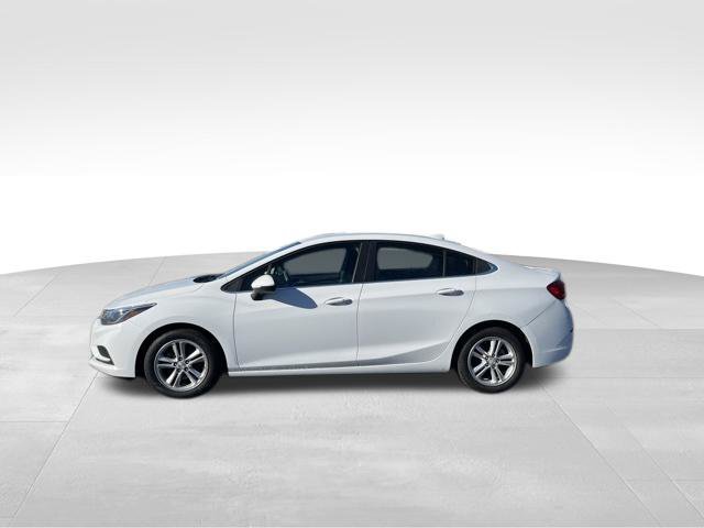 Used 2016 Chevrolet Cruze LT with VIN 1G1BE5SM8G7243105 for sale in Fenton, MI