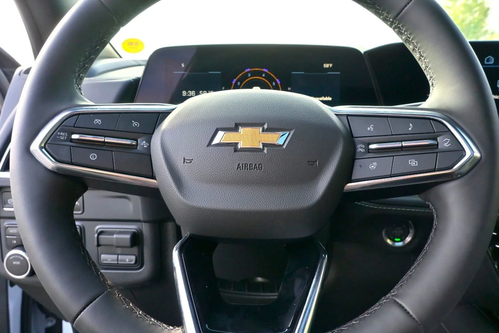 2026 Chevrolet Suburban Premier - Photo 38
