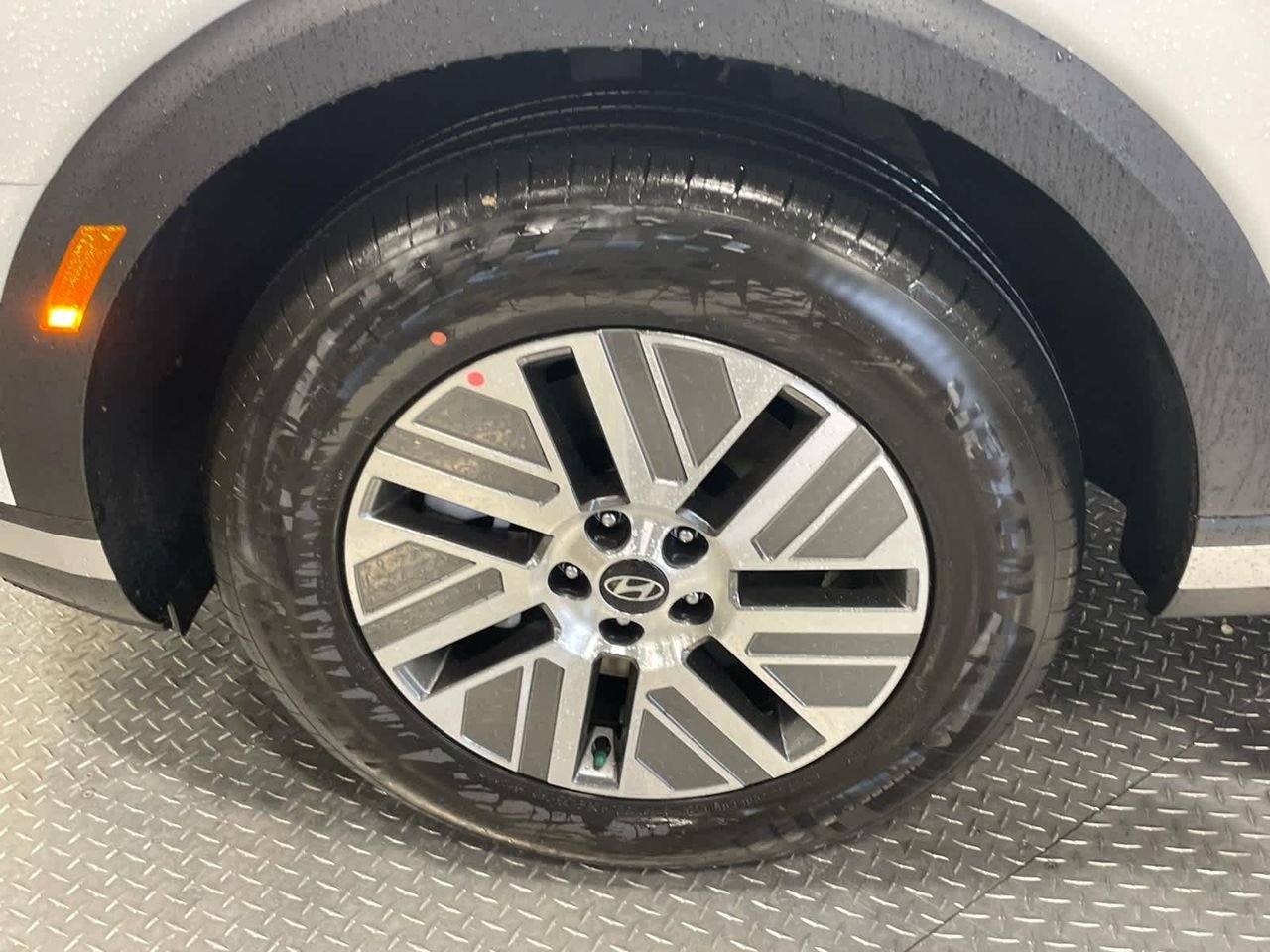 New 2026 Creamy White Pearl Hyundai SEL 7P image 16