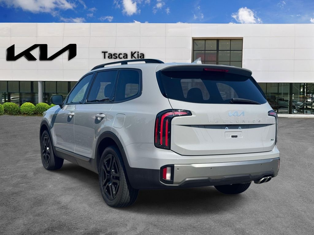 Used 2023 Gray Kia EX X-Line image 6