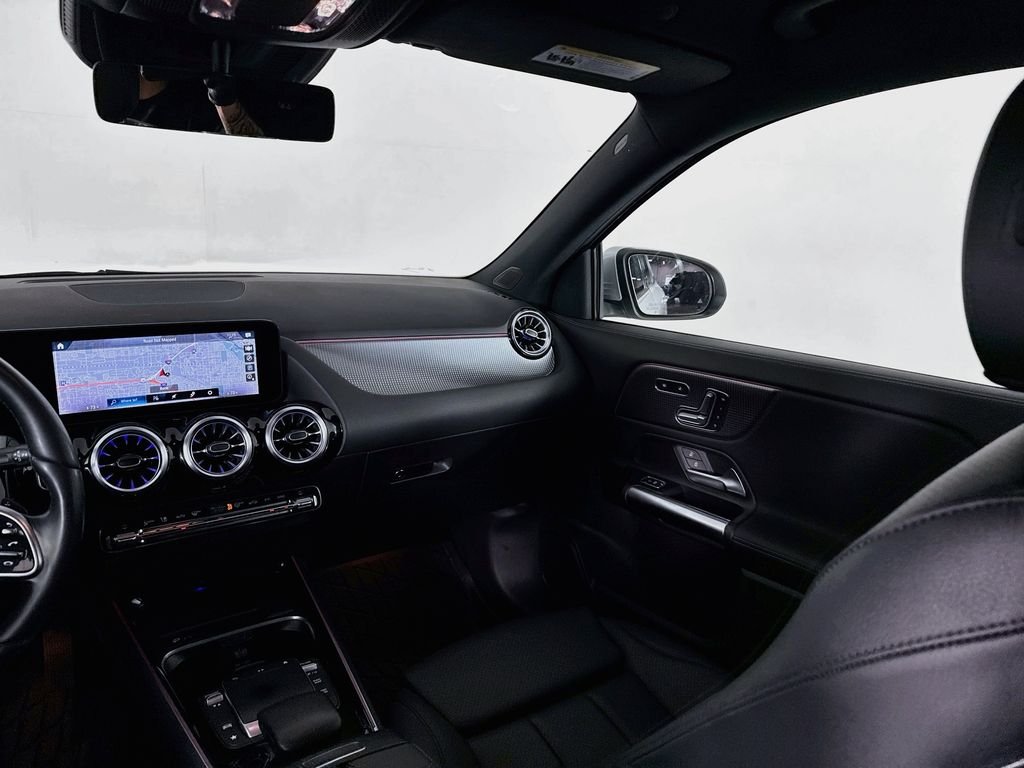 Used 2023 Silver Mercedes-Benz GLA 250 image 24