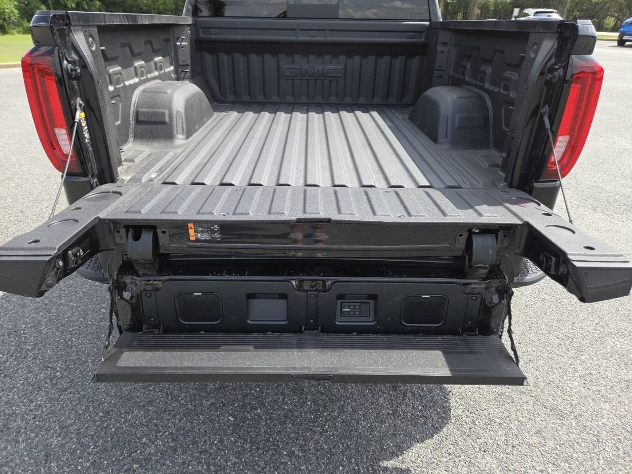 New 2026 Onyx Black GMC AT4X image 27