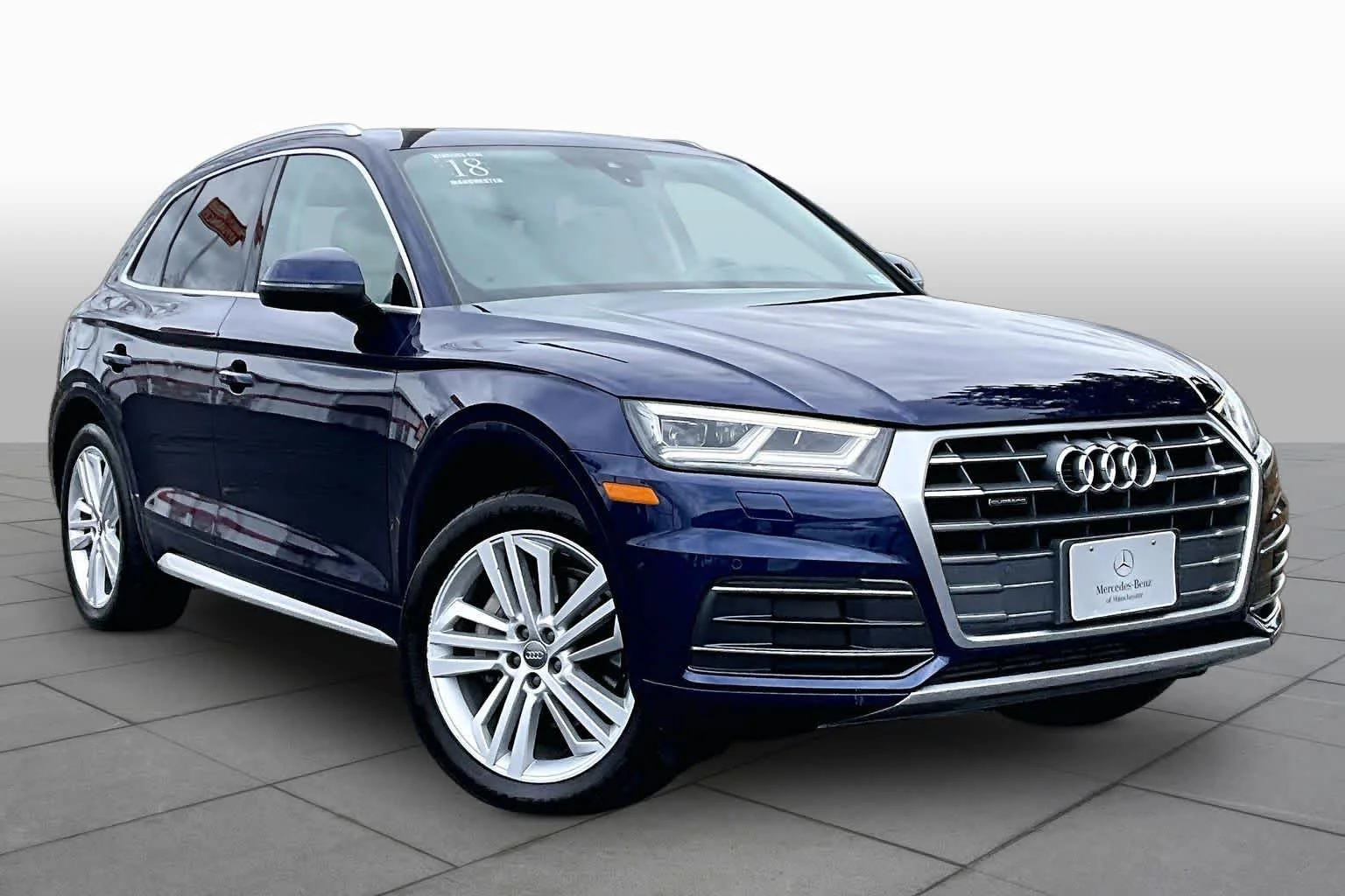 Used 2018 Navarra Blue Metallic Audi Premium Plus image 3
