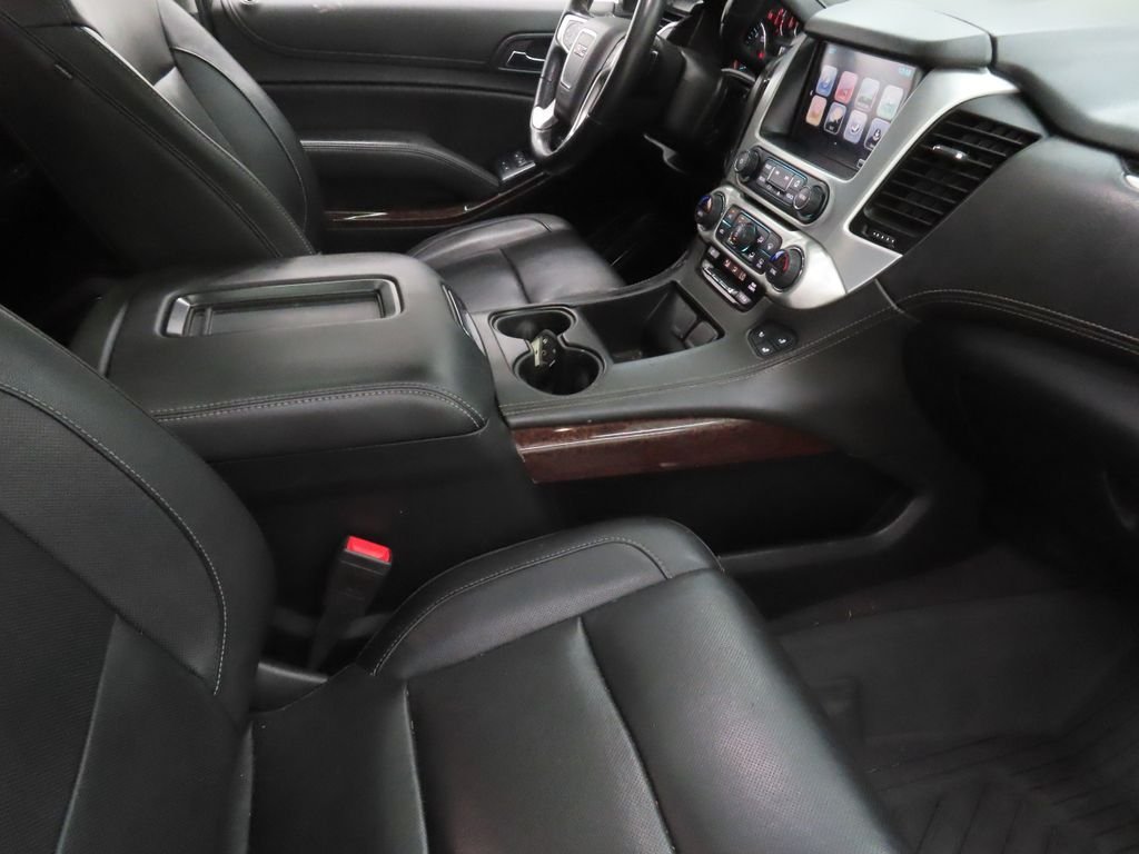 Used 2020 White GMC SLT image 25