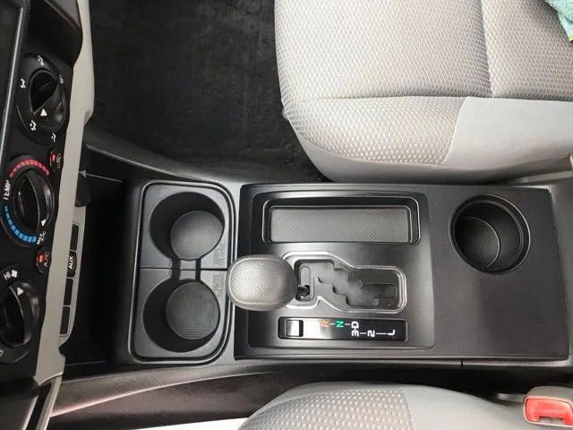 Used 2013 White Toyota Base image 12