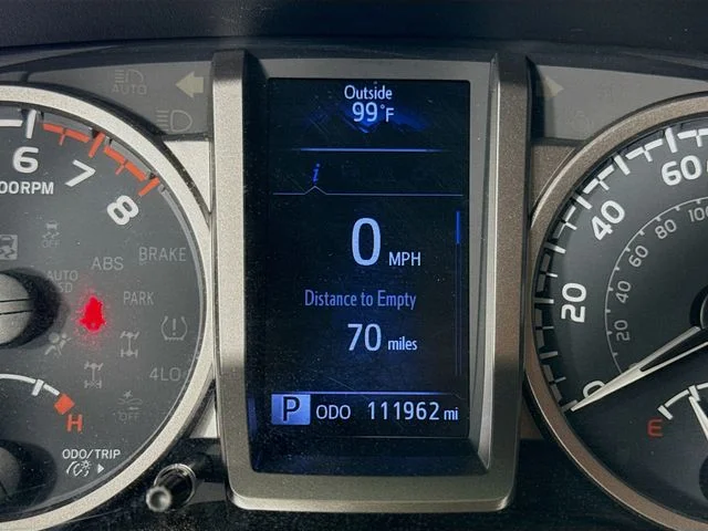 Certified Used 2020  Toyota SR5 image 12