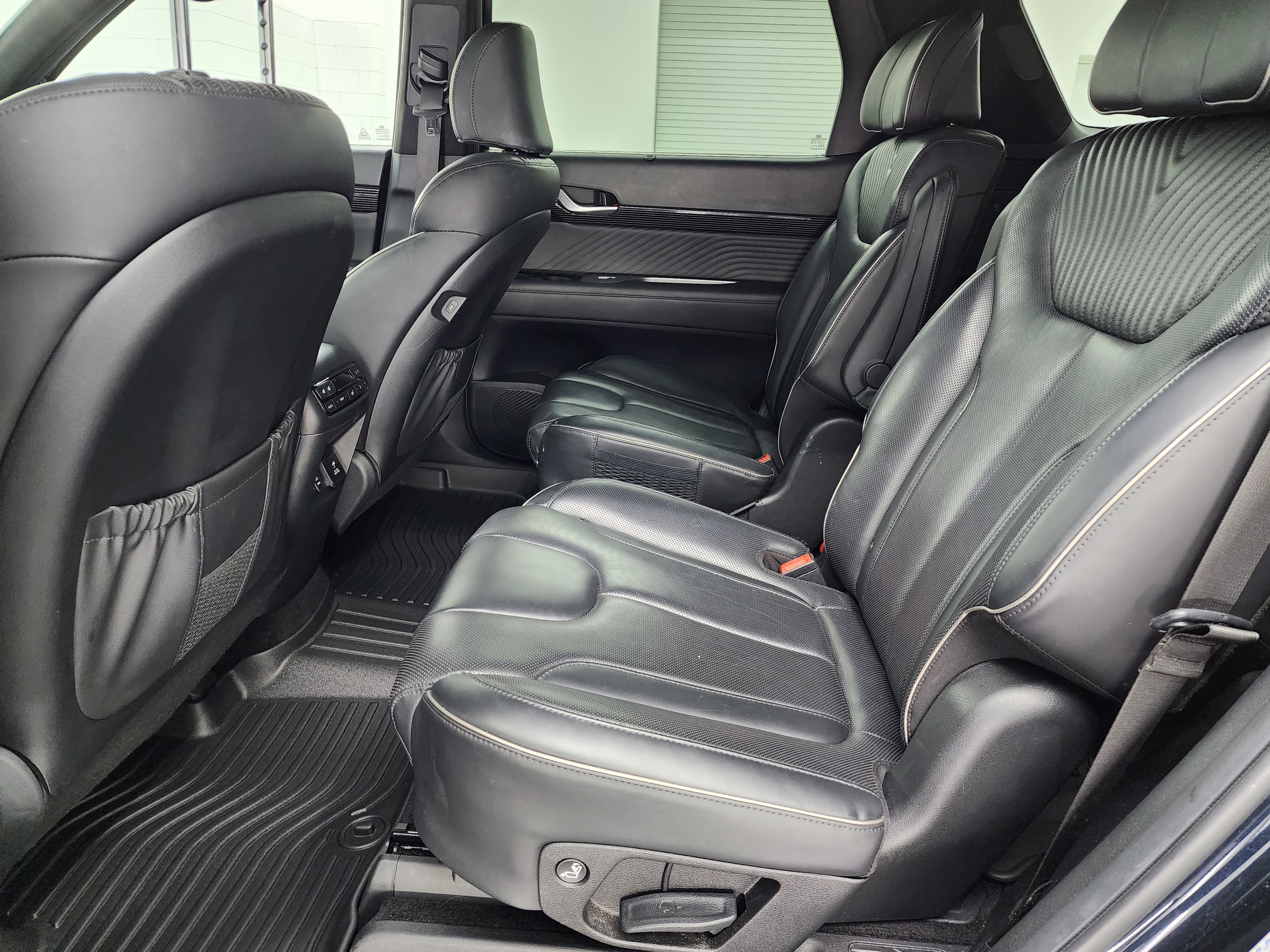 Used 2024 Moonlight Cloud Hyundai Calligraphy: CALLIGRAPHY-AWD-QUADS-THIRD-NAV-PANO-ADAPTIVE CRUISE-1 OWNER image 9