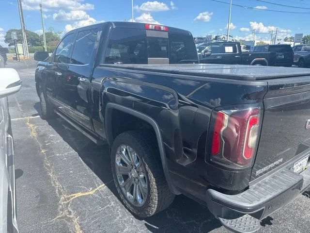 Used 2018 ONYX BLACK GMC Denali image 6