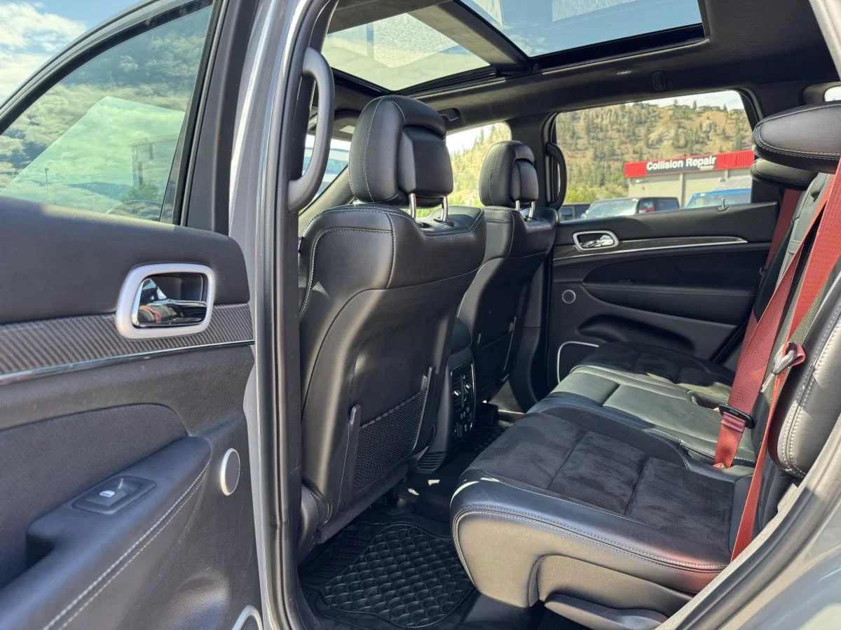 Used 2019 Grey Jeep SRT image 11