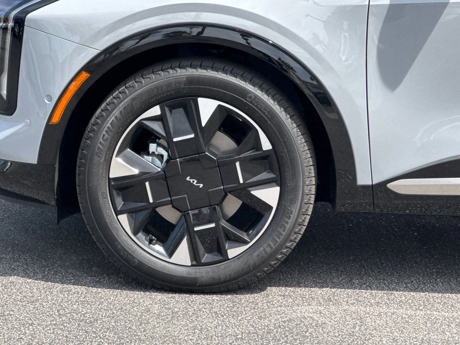 New 2026 Gray Kia SX-Prestige image 34