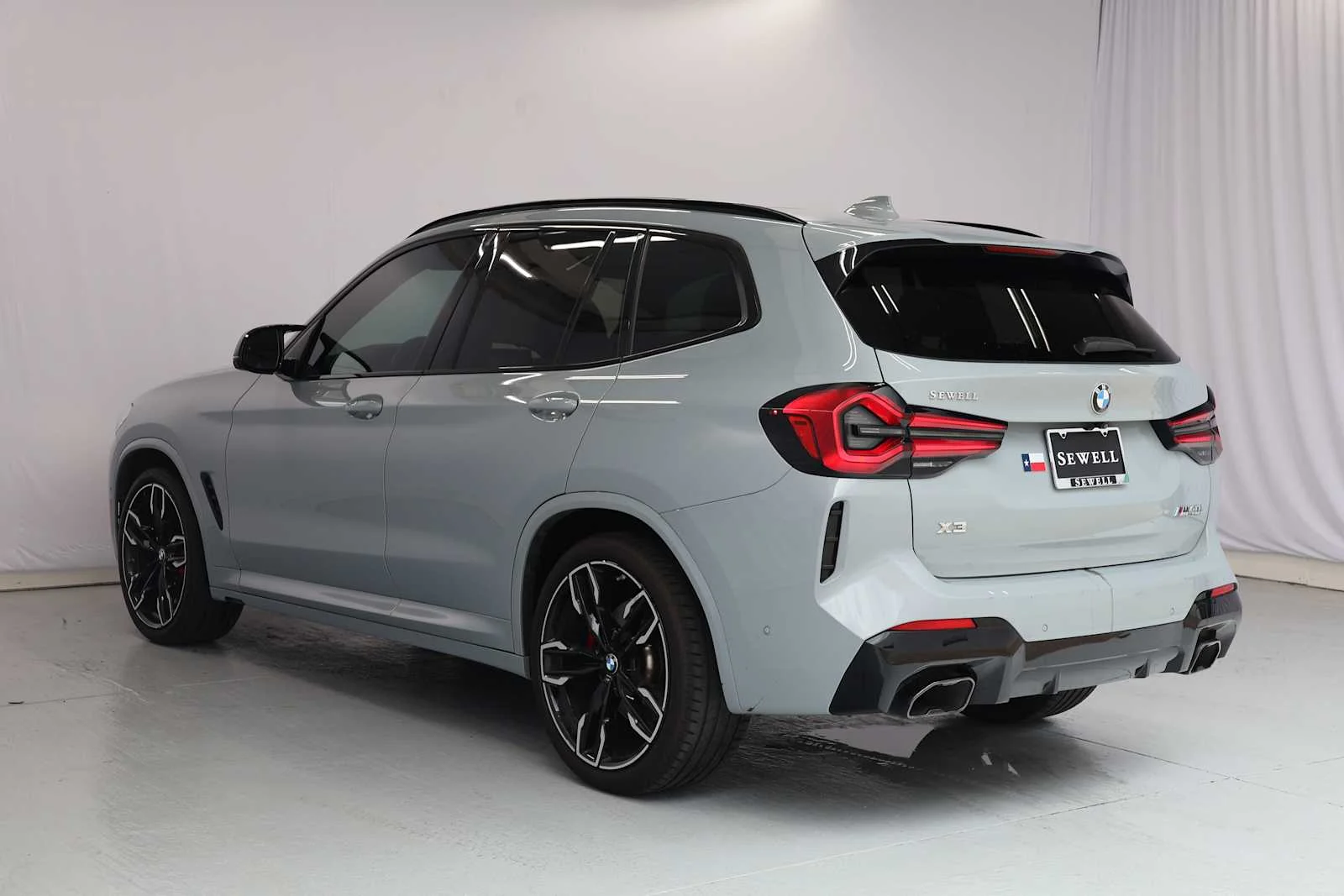 Used 2024 Brooklyn Grey Metallic BMW M40i image 8