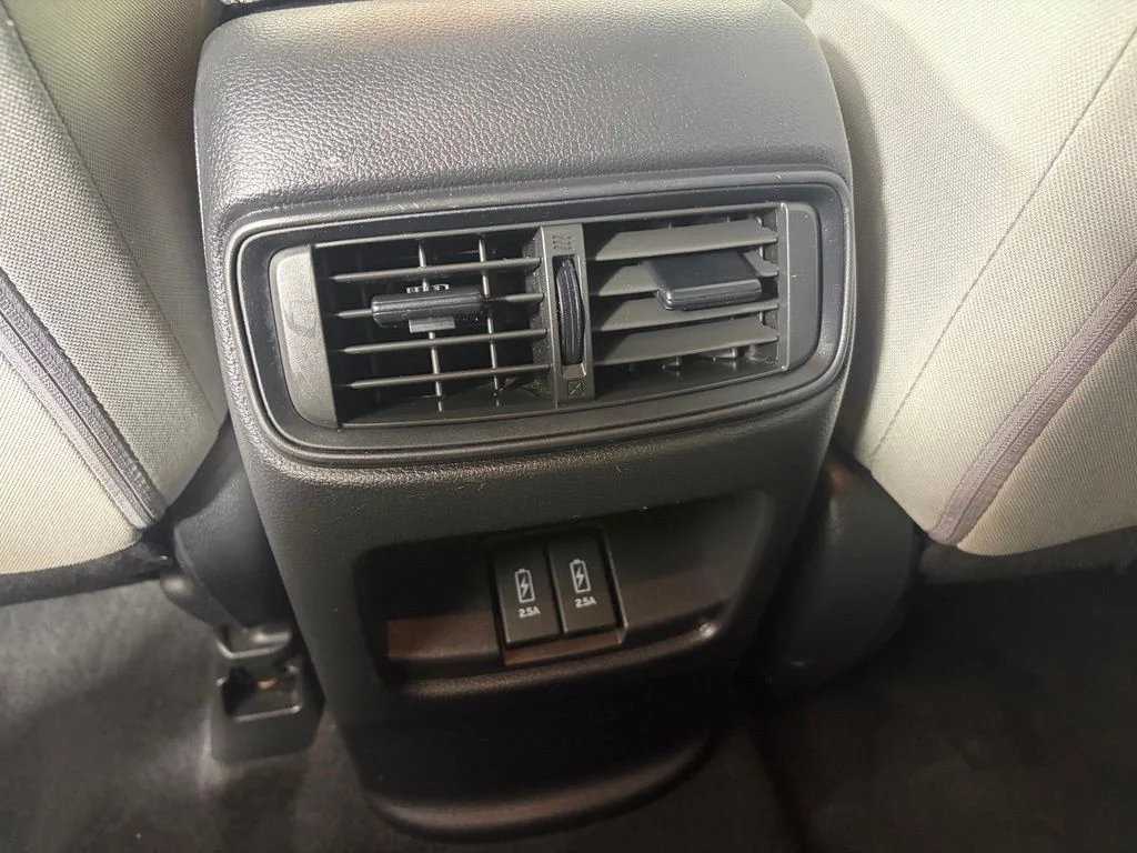 Used 2019  Honda EX image 14