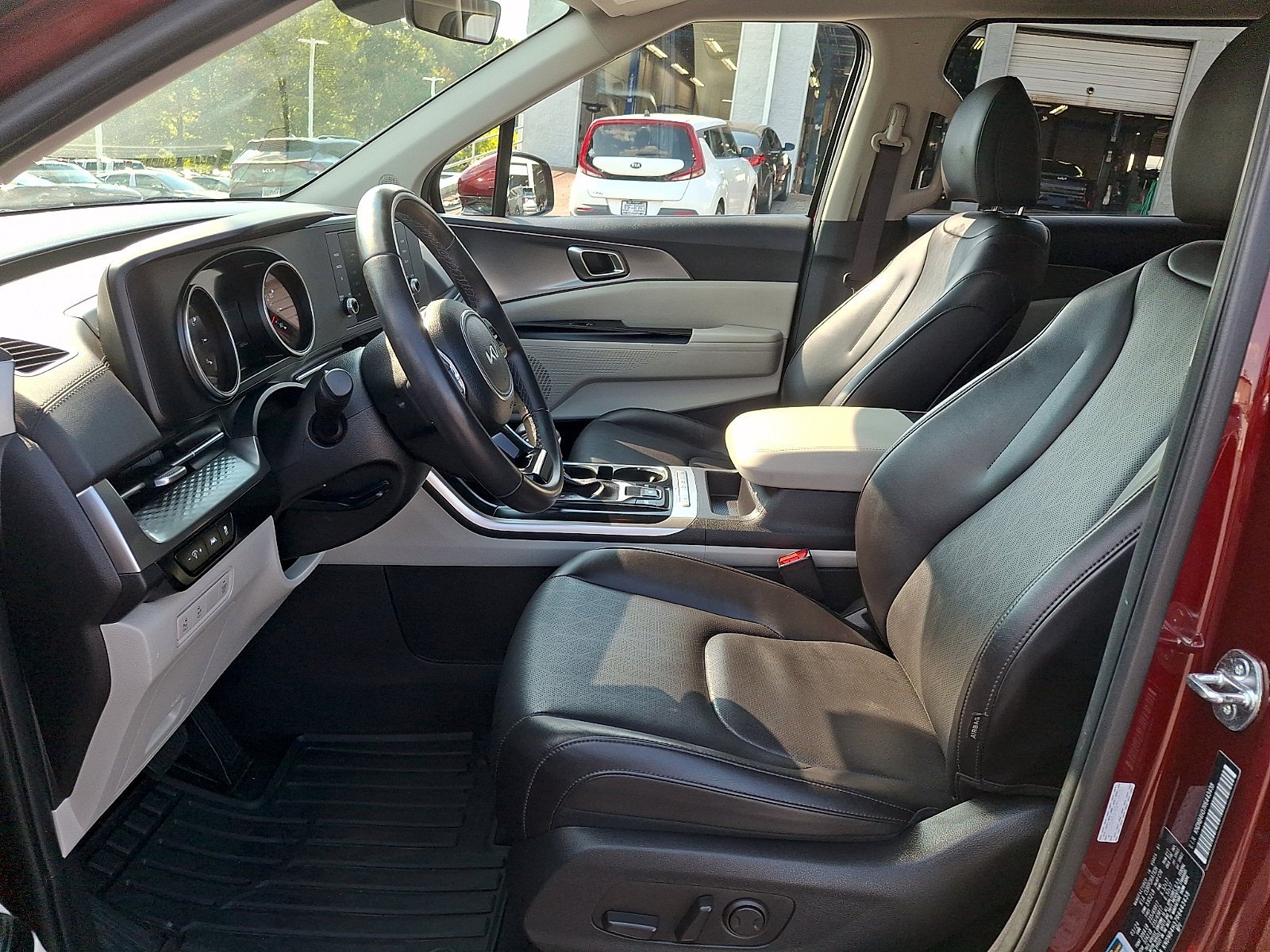 Used 2024 Flare Red Kia LX image 12