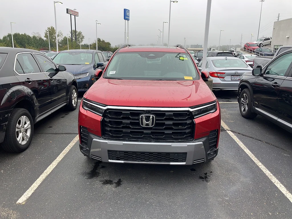 Certified Used 2026 Radiant Red Metallic II Honda Touring image 8