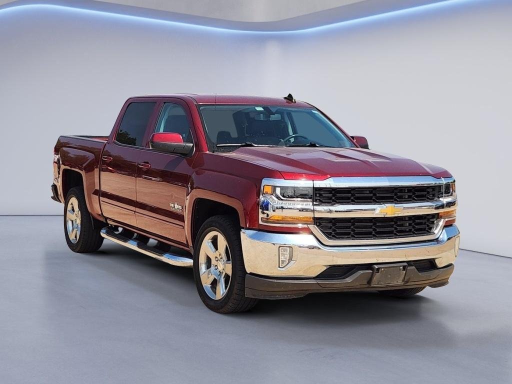 Used 2016 Siren Red Tintcoat Chevrolet LT image 3