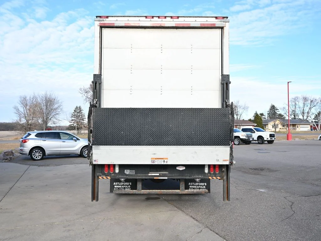 Used 2013 Blue International Series 4400 image 7