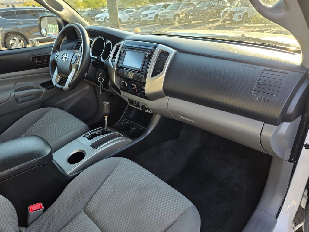 2015 Toyota Tacoma PreRunner - Photo 9