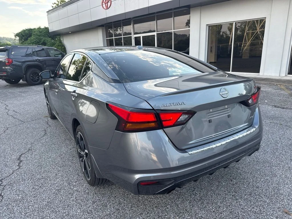 Used 2023 Gray Nissan 2.5 SR image 6