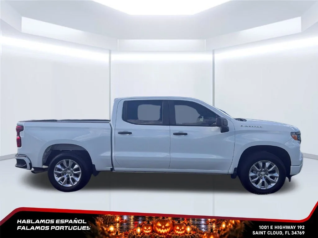 Used 2024 Summit White Chevrolet Custom image 6