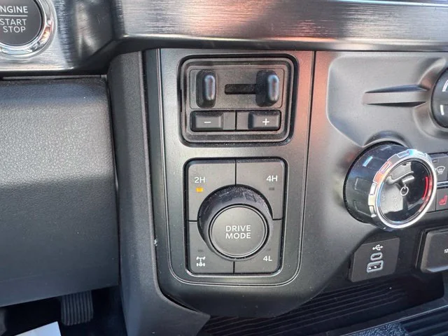 Used 2024 White Ford Lariat image 28