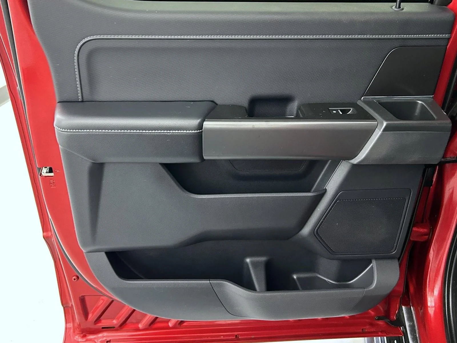 Used 2024 Red Ford XLT image 20