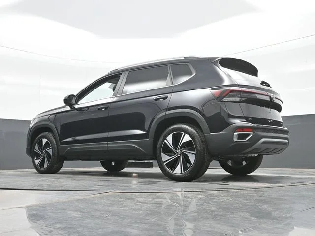 New 2026 Black Volkswagen 1.5T SE image 19
