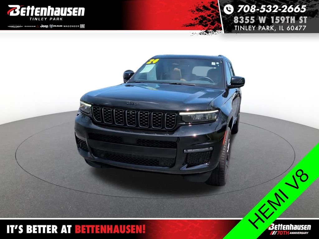 Used 2024 Diamond Black Jeep Summit image 12