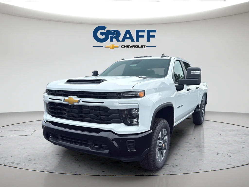 New 2026 Summit White Chevrolet Custom image 1